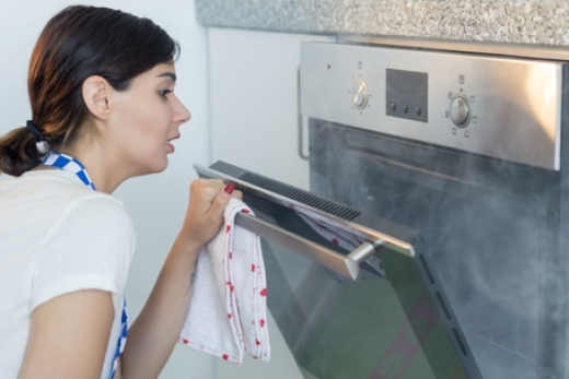 Avoid the oven nightmare: 7 warning signs your oven needs repair